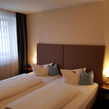 Hotel Koeniger Pliening エクステリア 写真