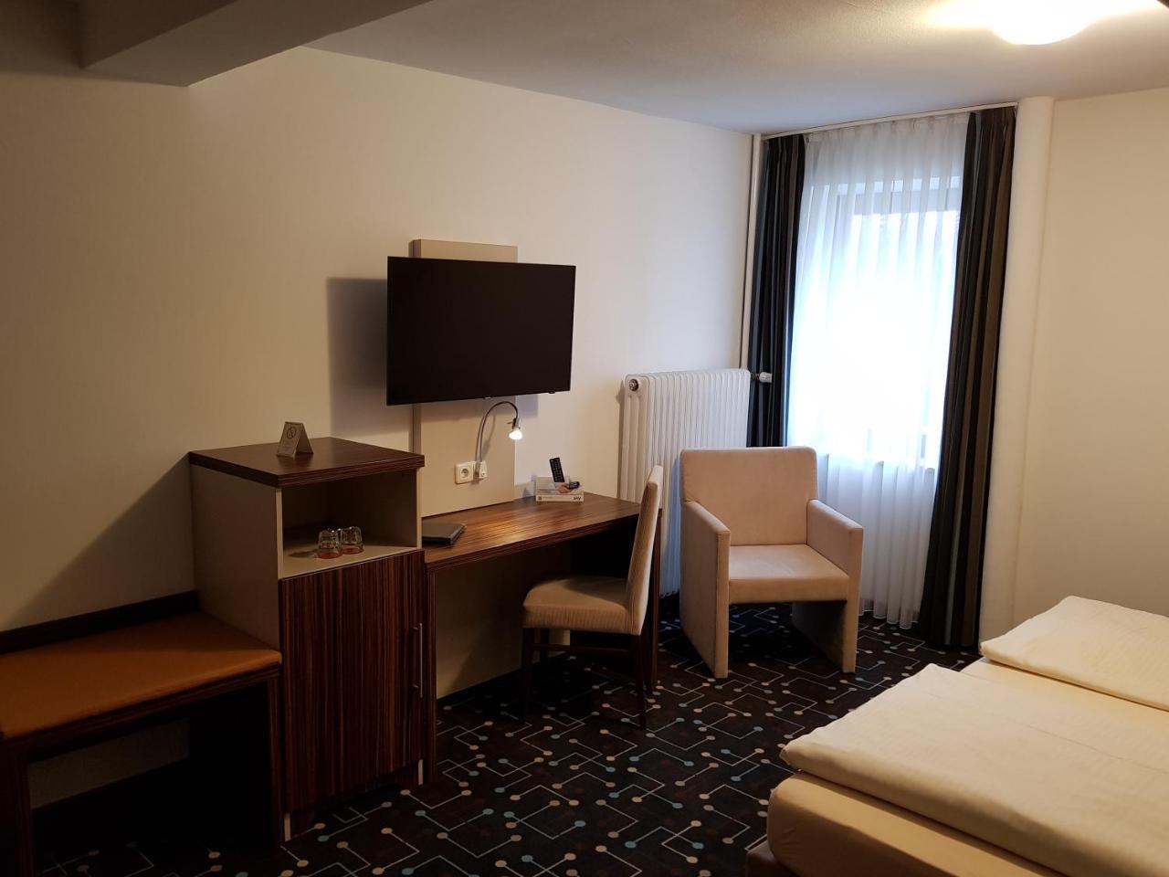 Hotel Koeniger Pliening エクステリア 写真